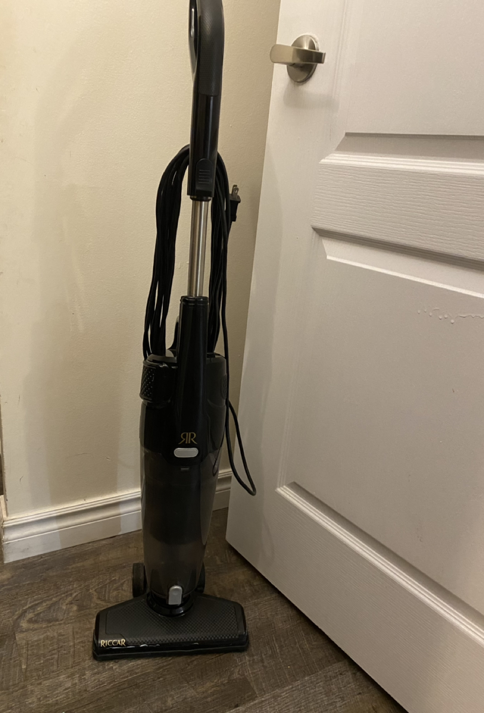 Riccar Bagless R60 Broom Vacuum thumbnail