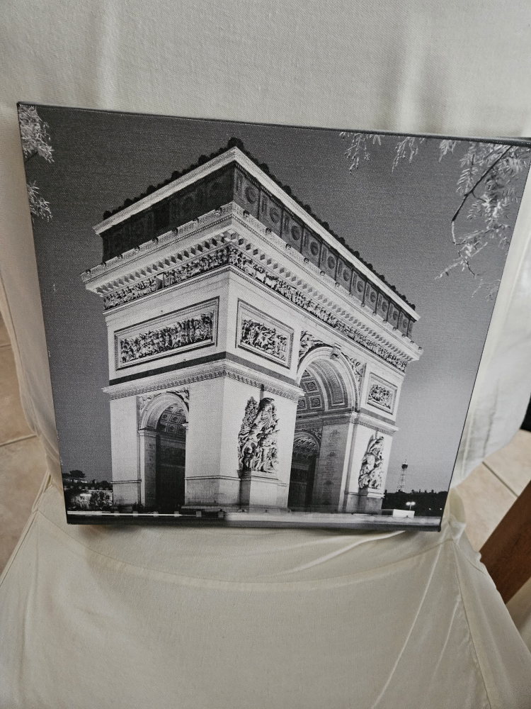 3 Prints Paris Themed - photo 3