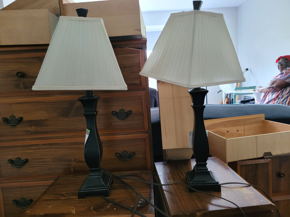 Two Lamps Bedside Lamps image indicator(3)