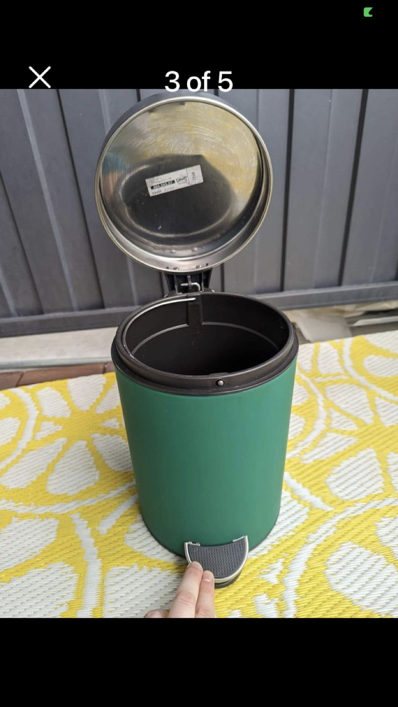 trash bin - photo 3