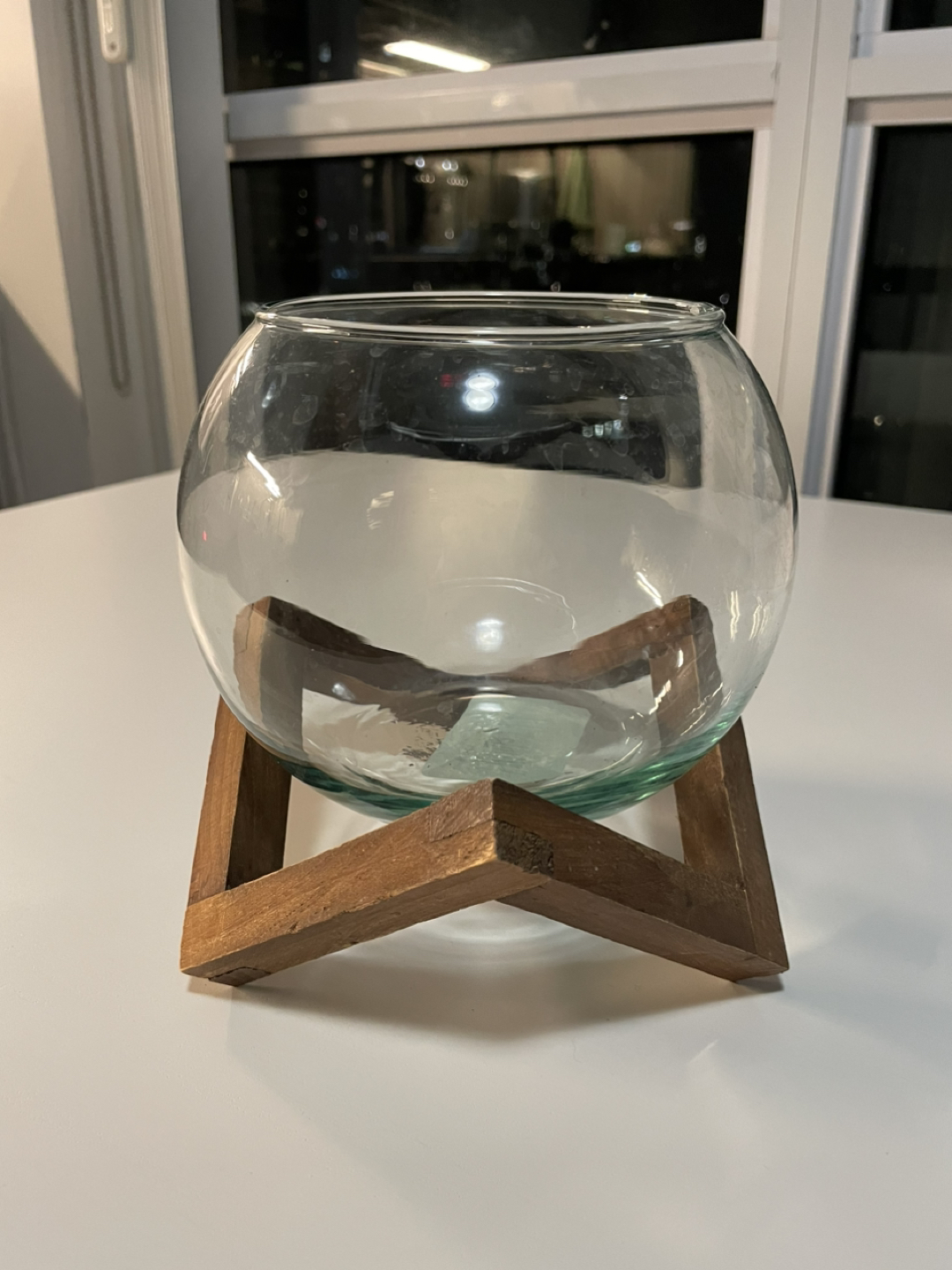 Glass planter/ fishbowl with stand thumbnail