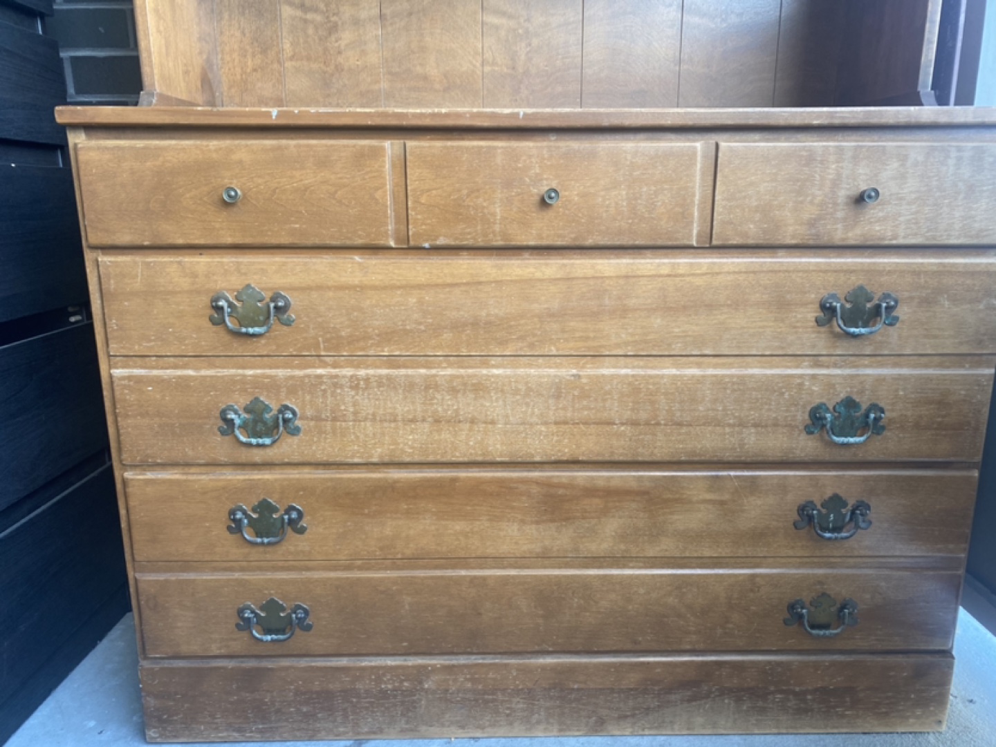 Book shelf with study table image indicator(5)