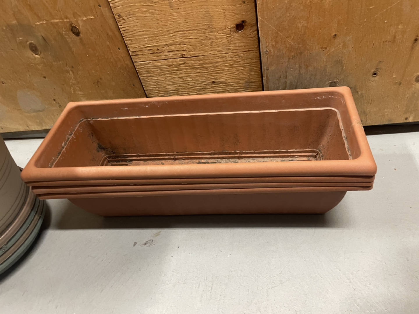 Plant pots