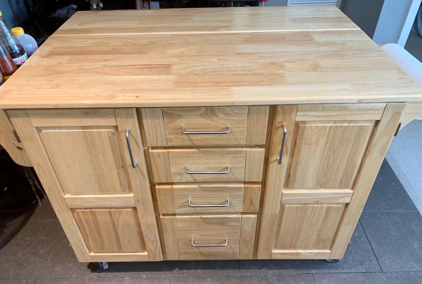 Kitchen Island Table in excellent condition thumbnail