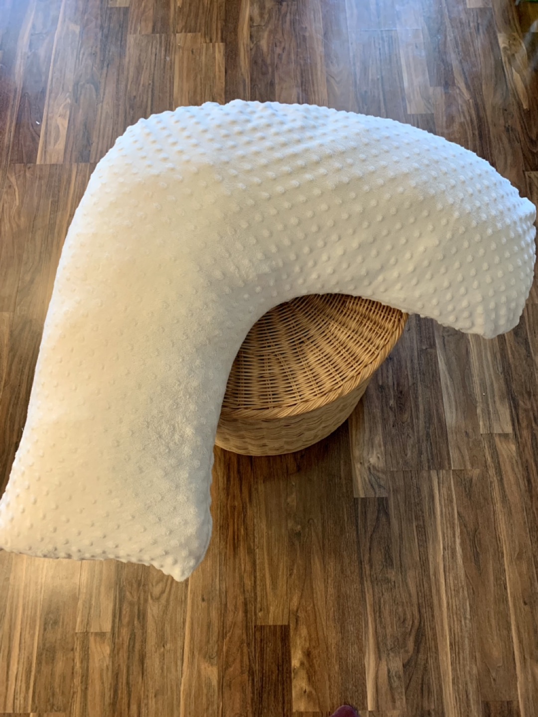 Jolly Jumper Boomerang Nursing Cushion thumbnail