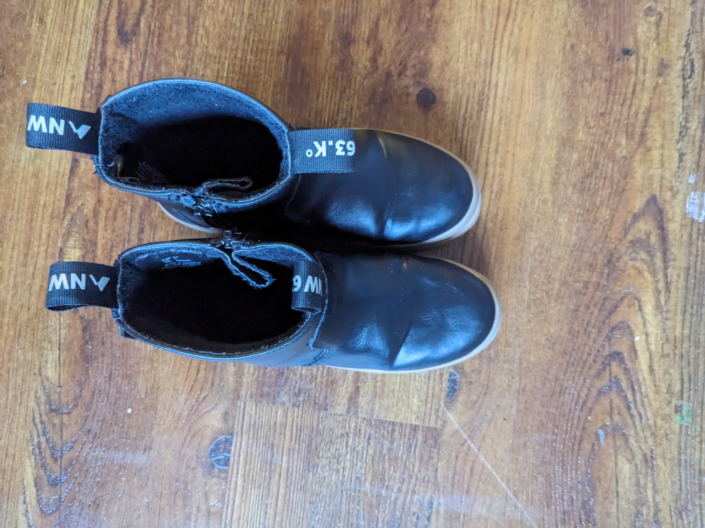 H&M Waterproof boots size US 1 $20 - photo 4