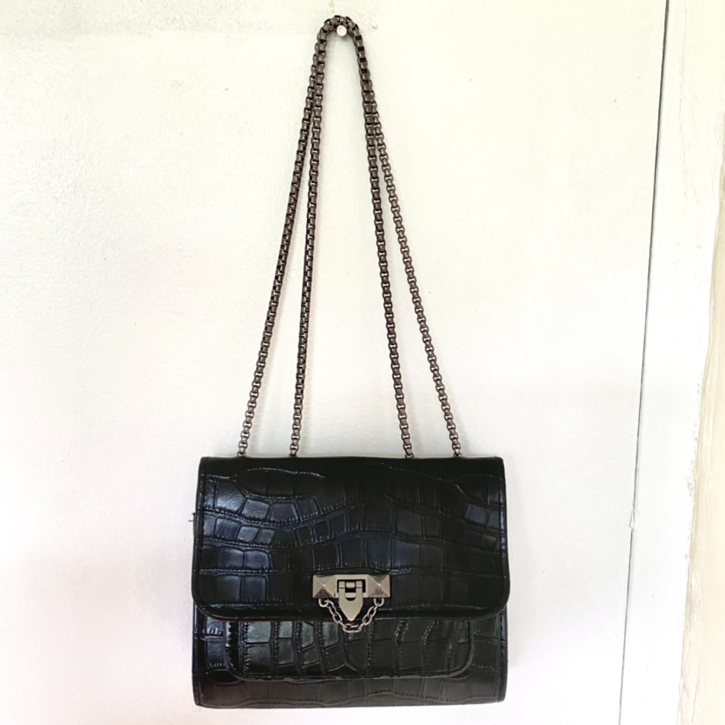 Croc shoulder bag