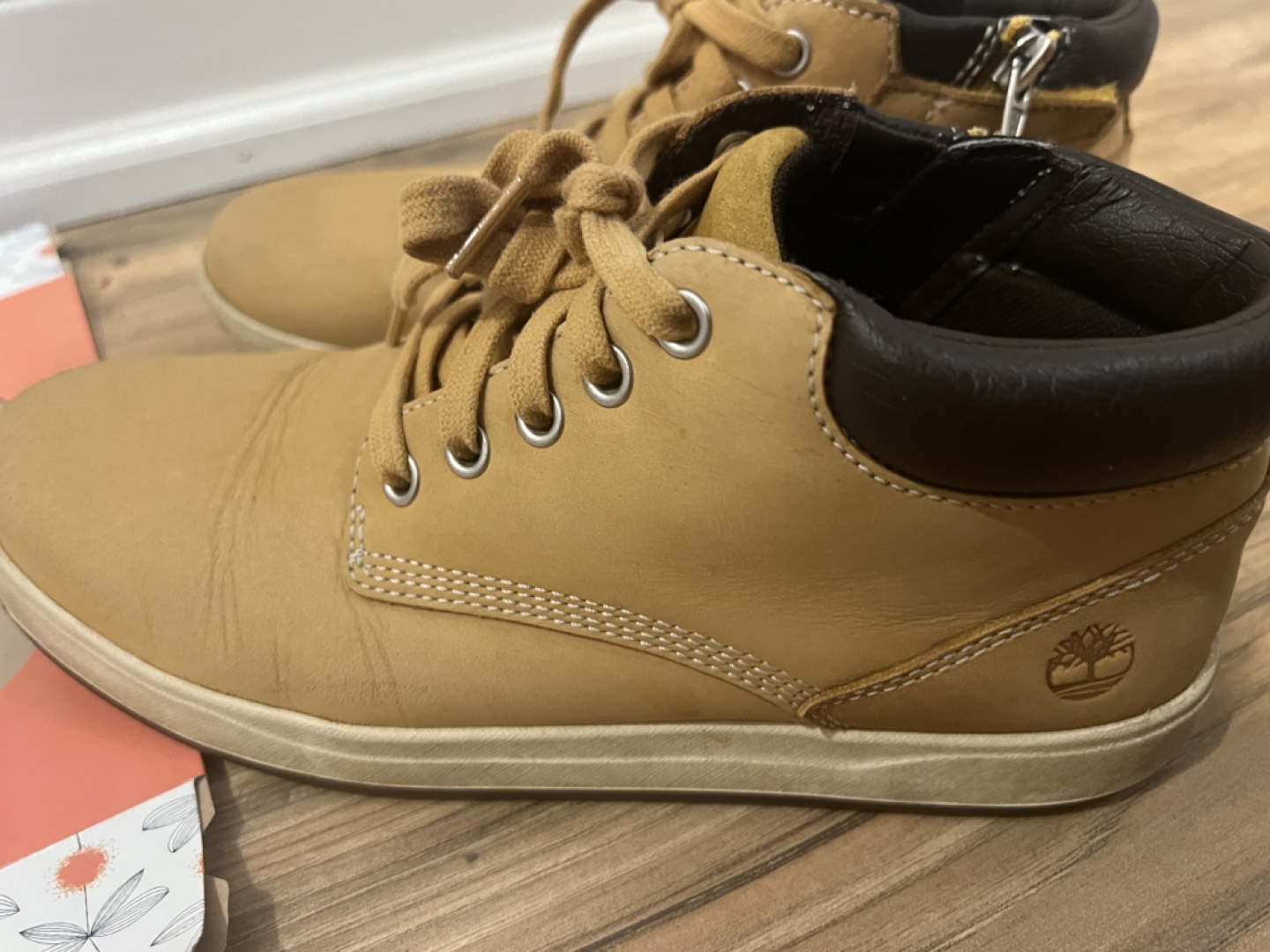 Timberland shoes Women size 7 thumbnail