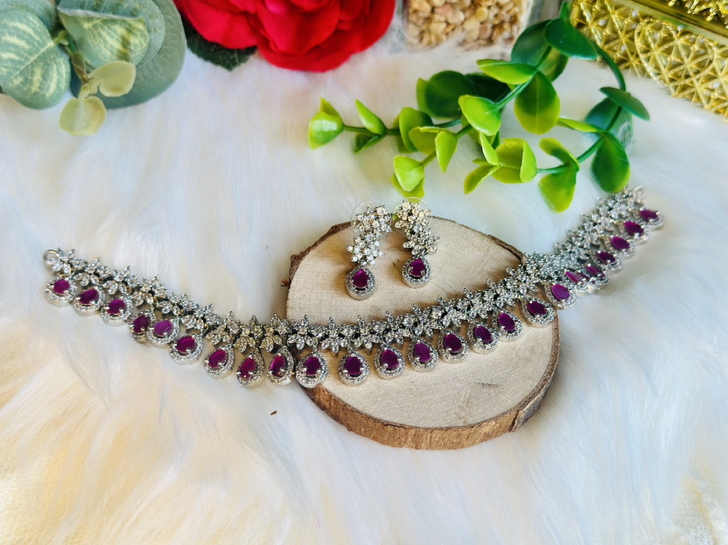 American diamonds necklace with rubies image indicator(7)