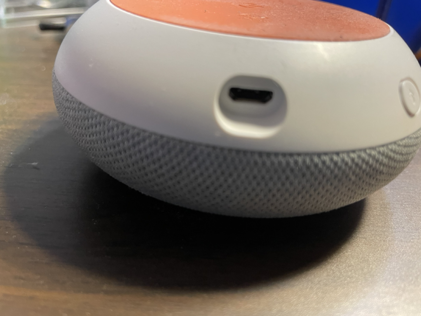 Google Home Mini smart speaker image indicator(3)
