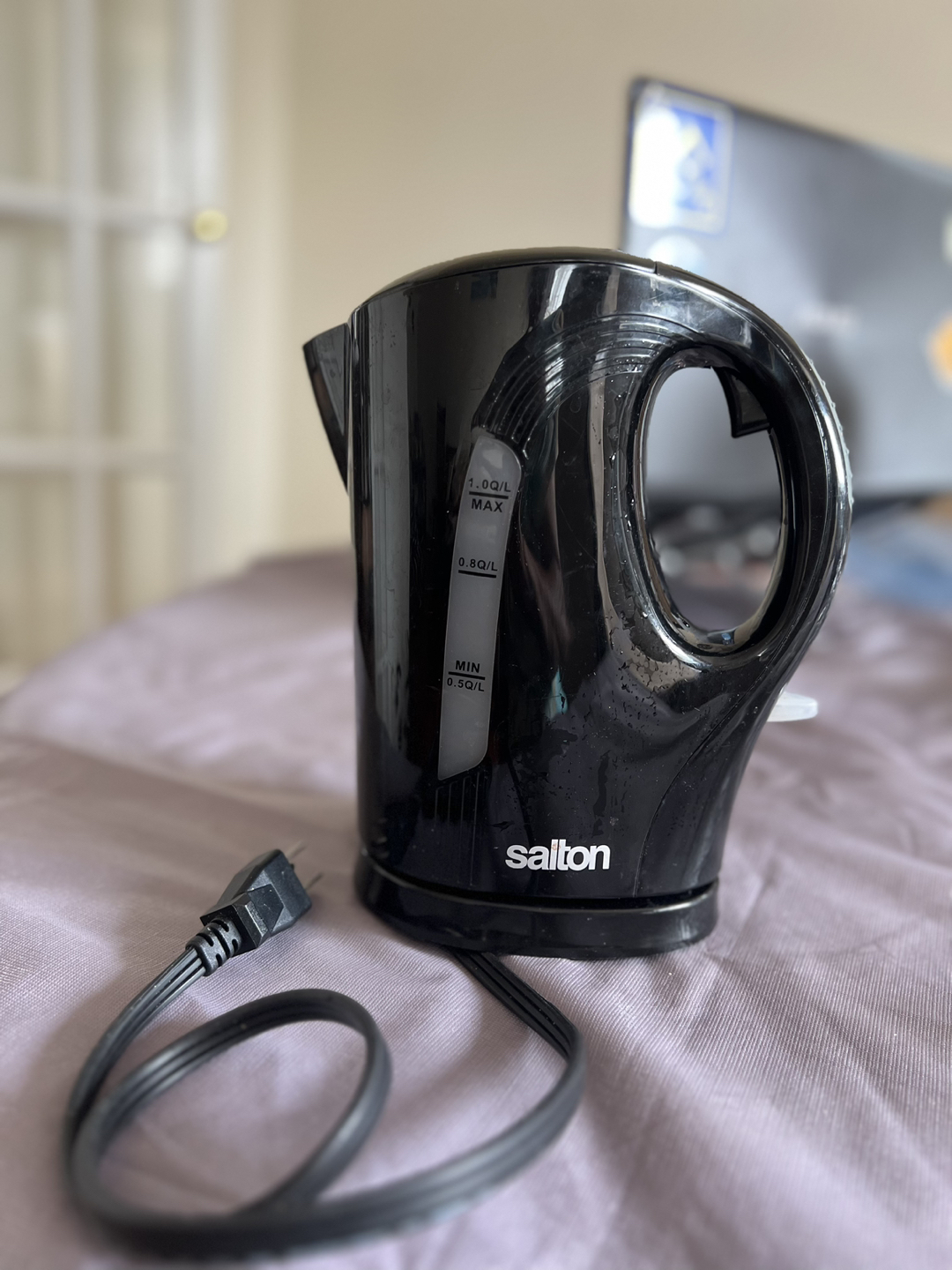 Salton 1.0L plastic electric water kettle - photo 3