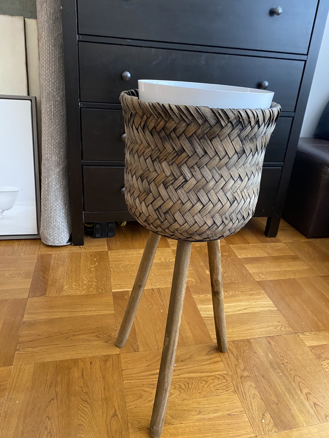Decorative standing Planters - photo 3