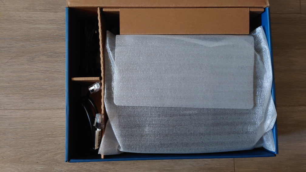 Linksys MR8300 router image indicator(4)