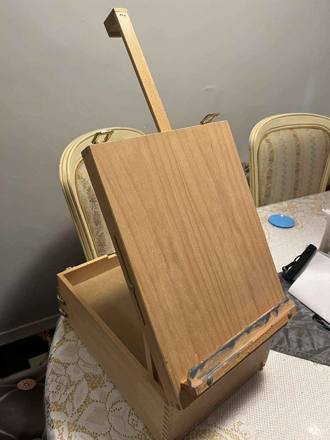 Artist storage and painting easel image indicator(7)