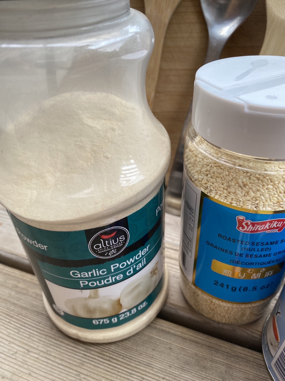 Kitchen utensils, garlic powder, sesame seeds image indicator(3)