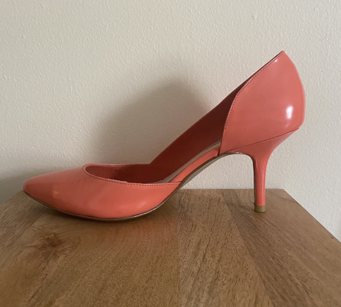 Coral patent leather heels - size 7 - photo 2