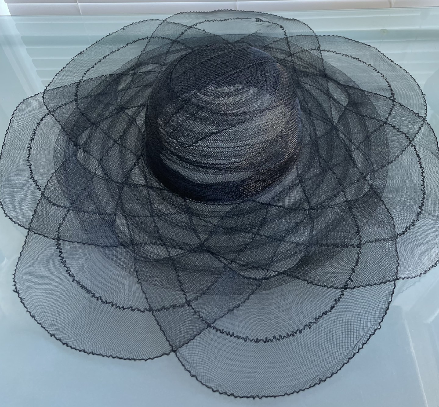 Large sun hats thumbnail