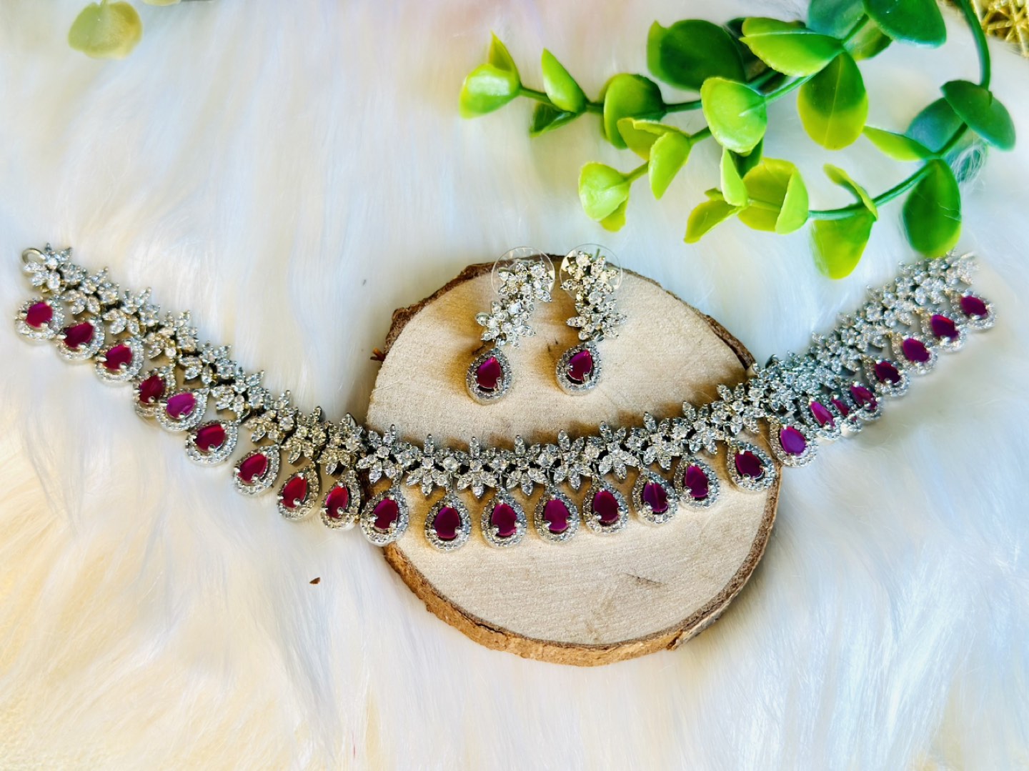 American diamonds necklace with rubies image indicator(2)