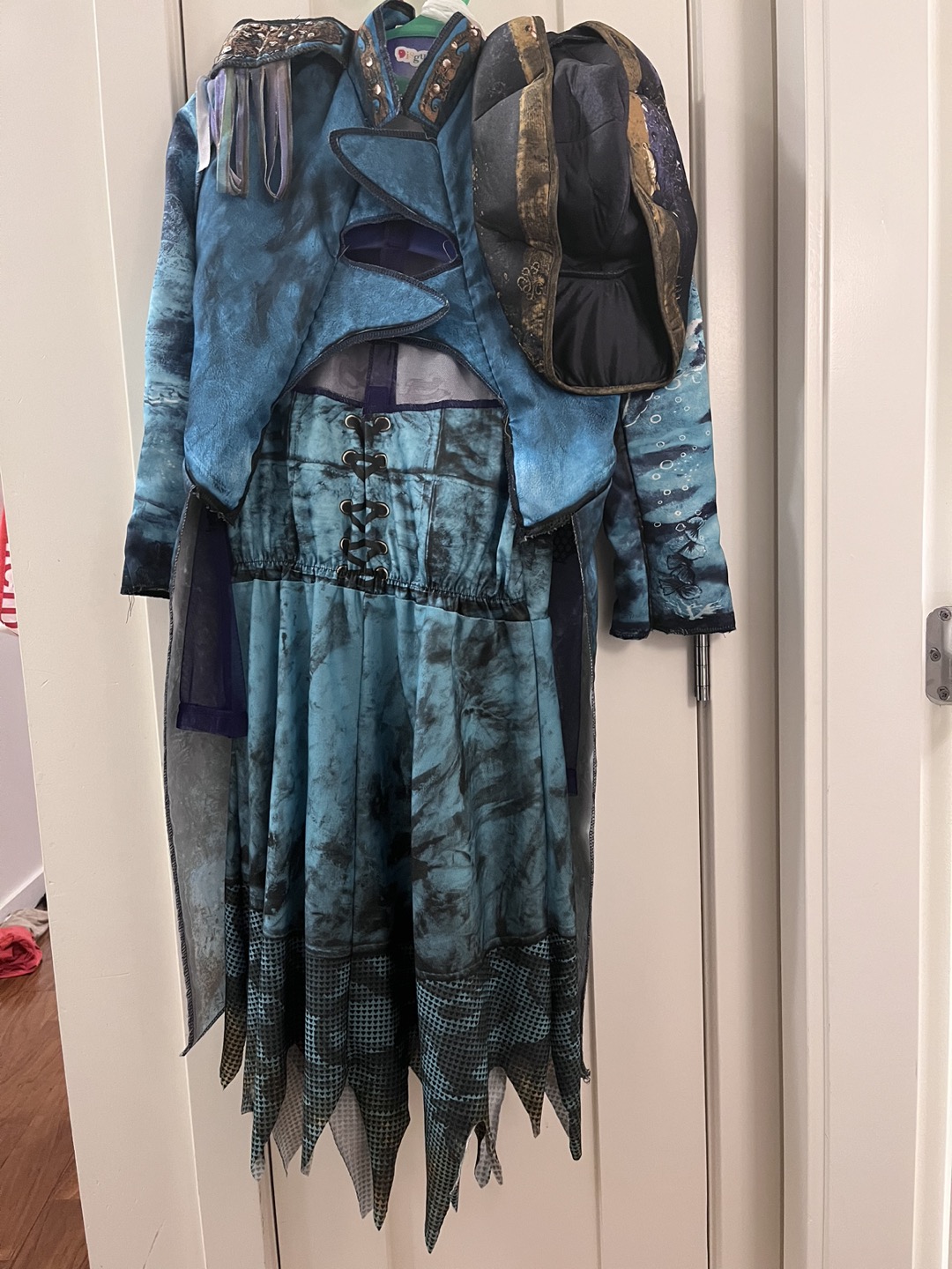 Halloween costume girls 10-12 - photo 2