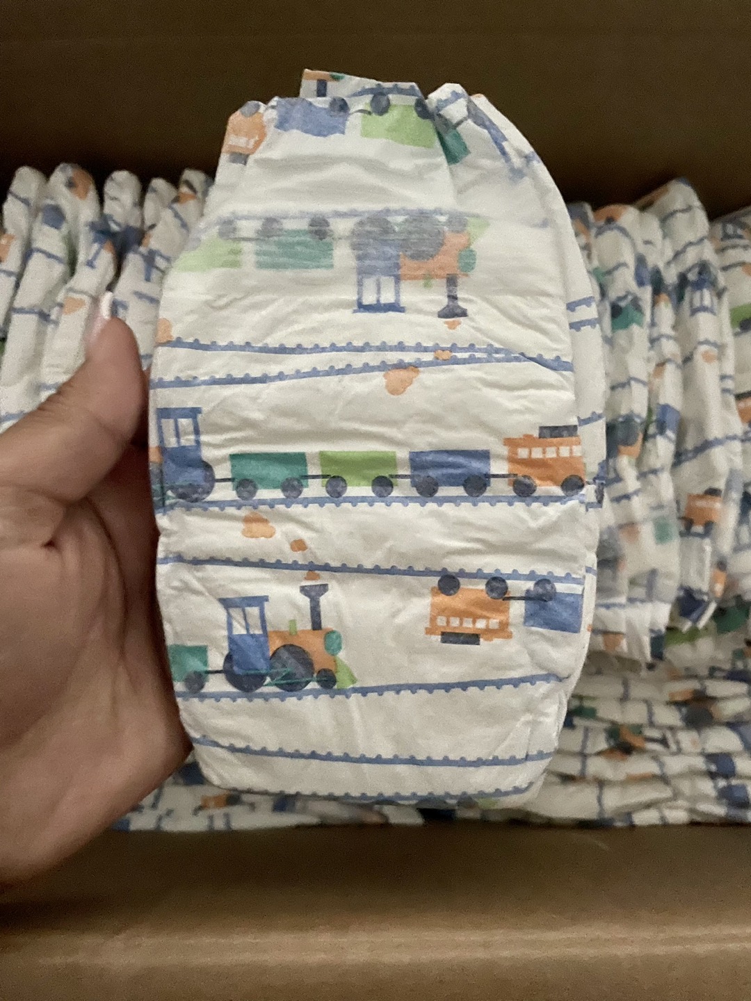BRAND NEW HONEST DIAPERS IN SIZE NEWBORN - photo 2