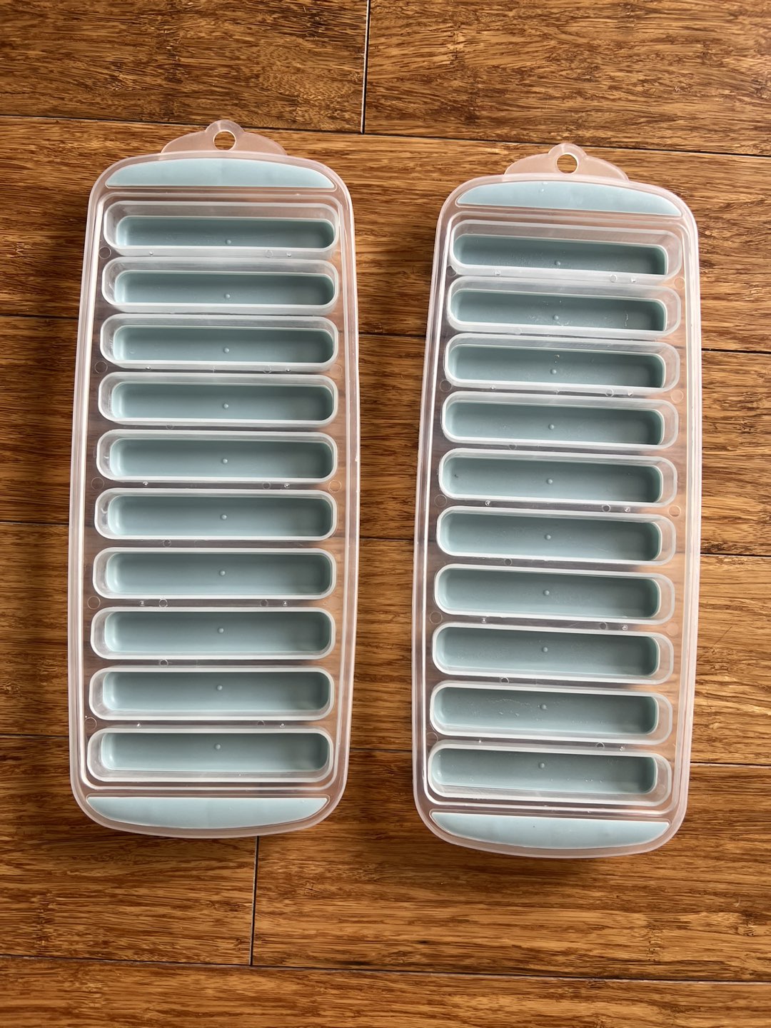Ice cube trays
