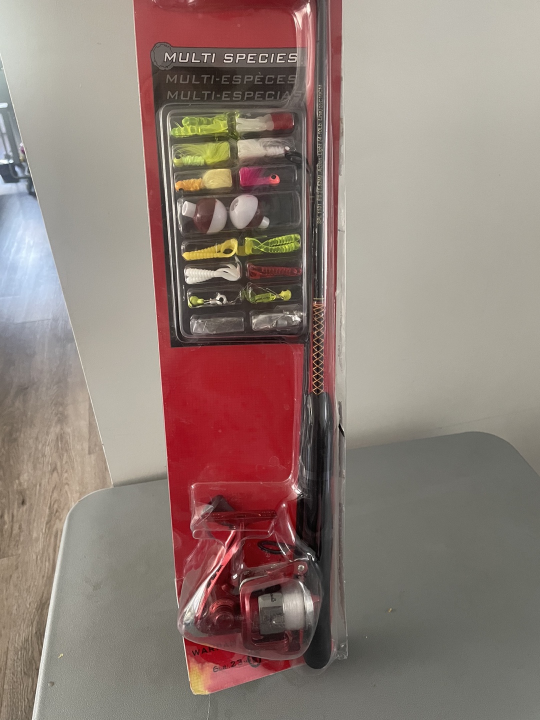 Ugly Stik Spincast Reel and Fishing Rod Combo with Tackle Kit image indicator(2)