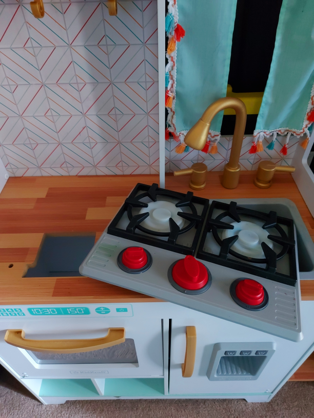 Lovely children's kitchen  image indicator(2)