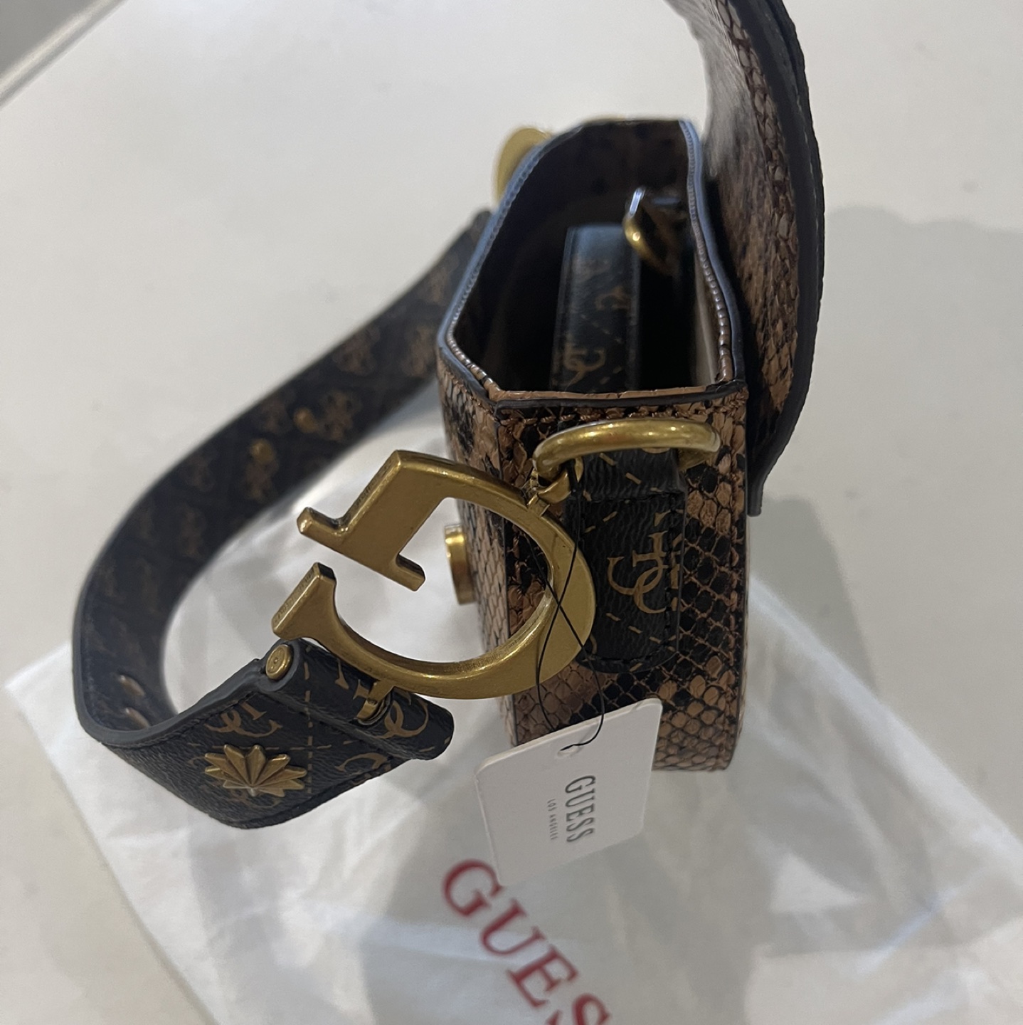 GUESS (Never used/with tag)