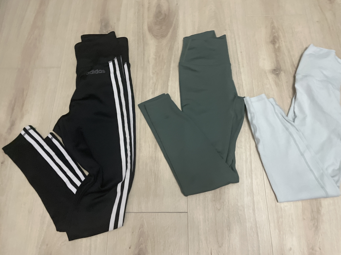 Training 7ea set (XS) total $10 - photo 2