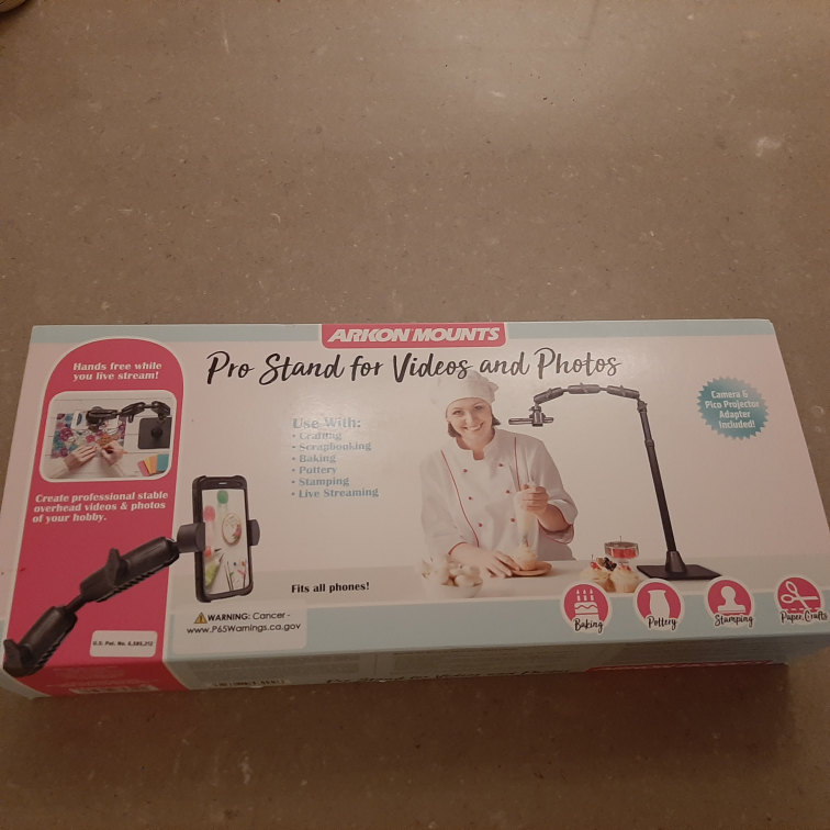 Pro stand for video for baking, crafting etc