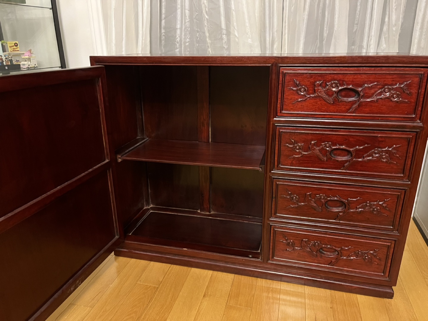 Red wood cabinet with glass display hutch - photo 4