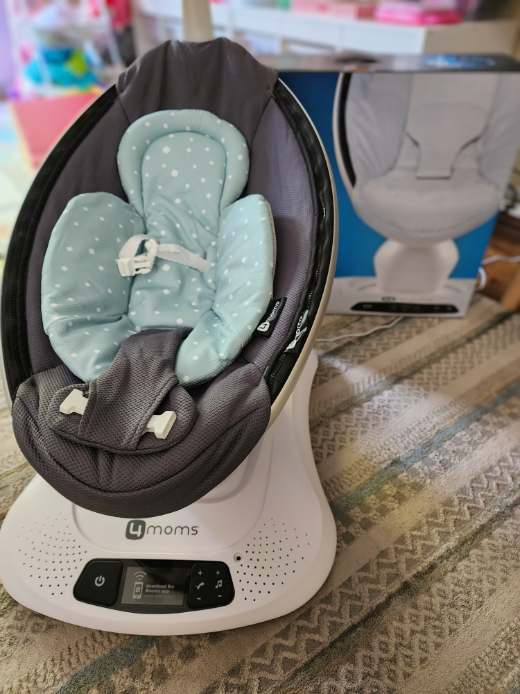 Mamaroo 4.0 cool mesh in MINT condition