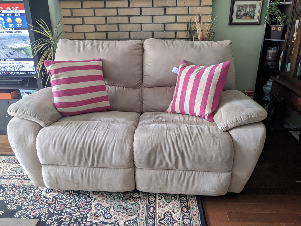 Sofa for sale thumbnail
