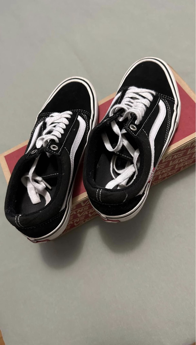 VANS SKOOL SHOES thumbnail