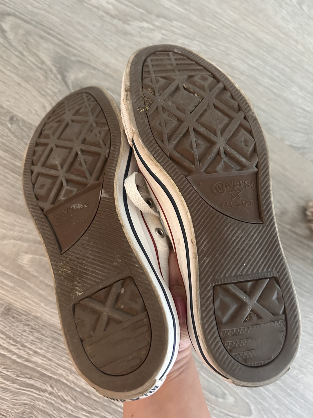 Converse (women’s size 7) - photo 4