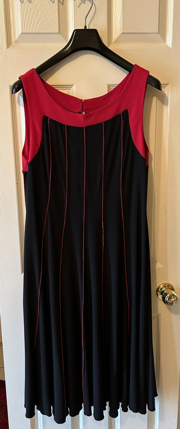 Women’s spandex dress with pleats thumbnail