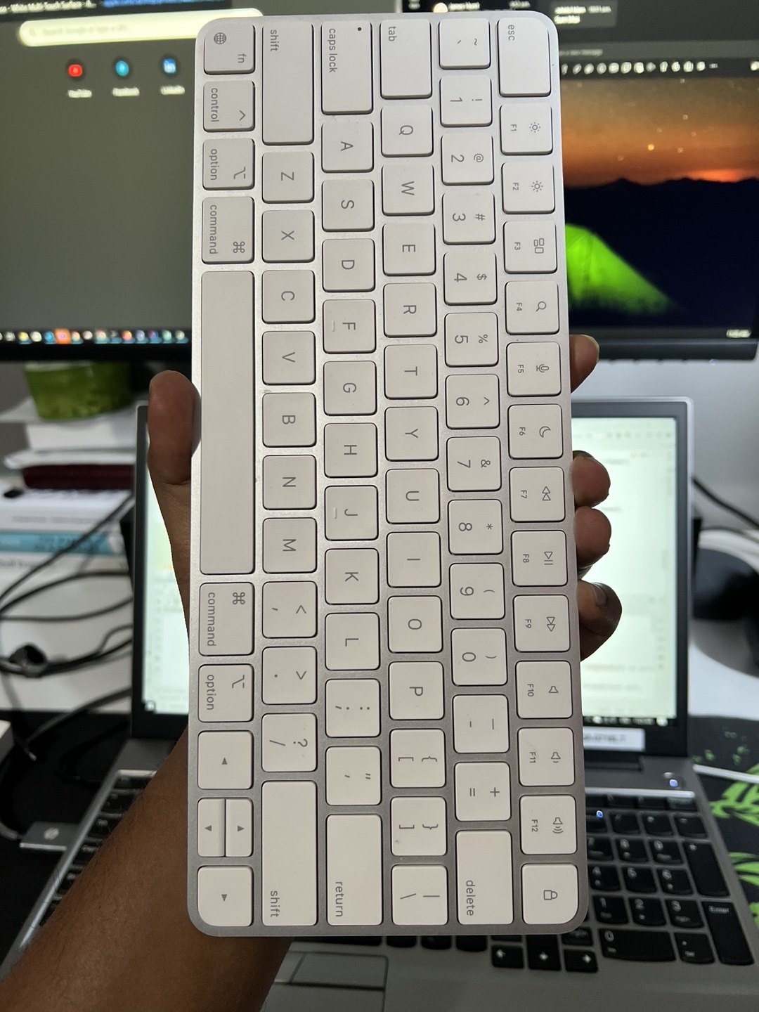 Magic Keyboard - White