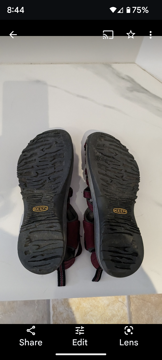 Keen sandals size 7.5 - photo 4
