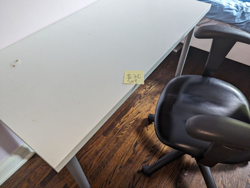 desk and chair set
