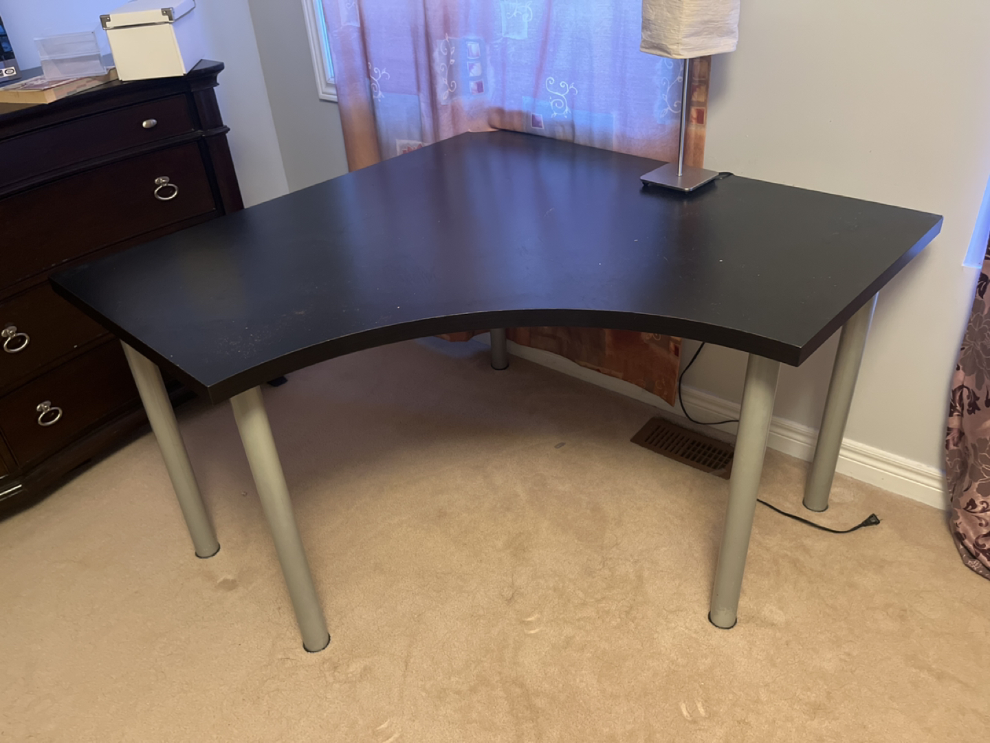 Desk thumbnail