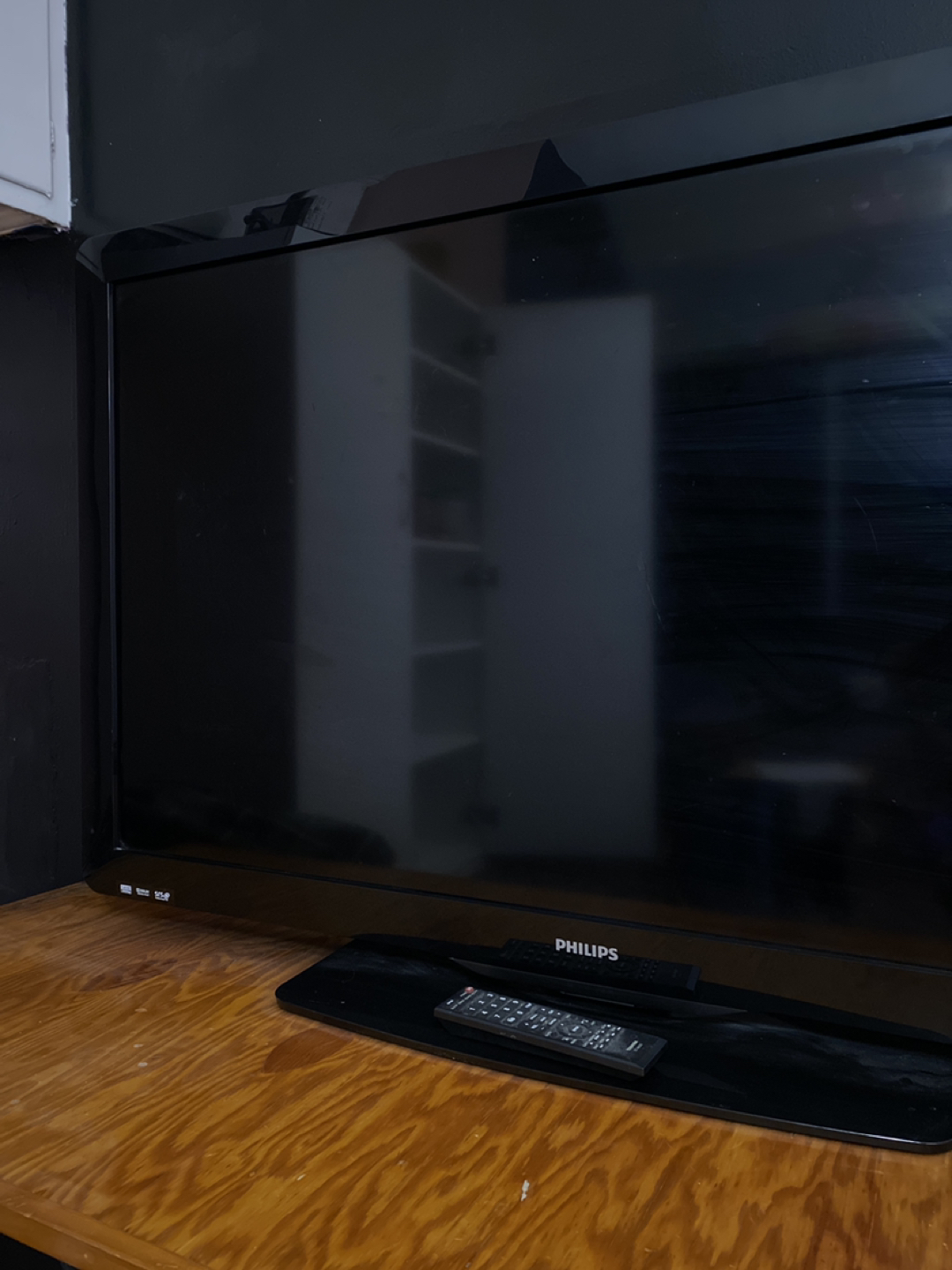Phillips TV & remote thumbnail