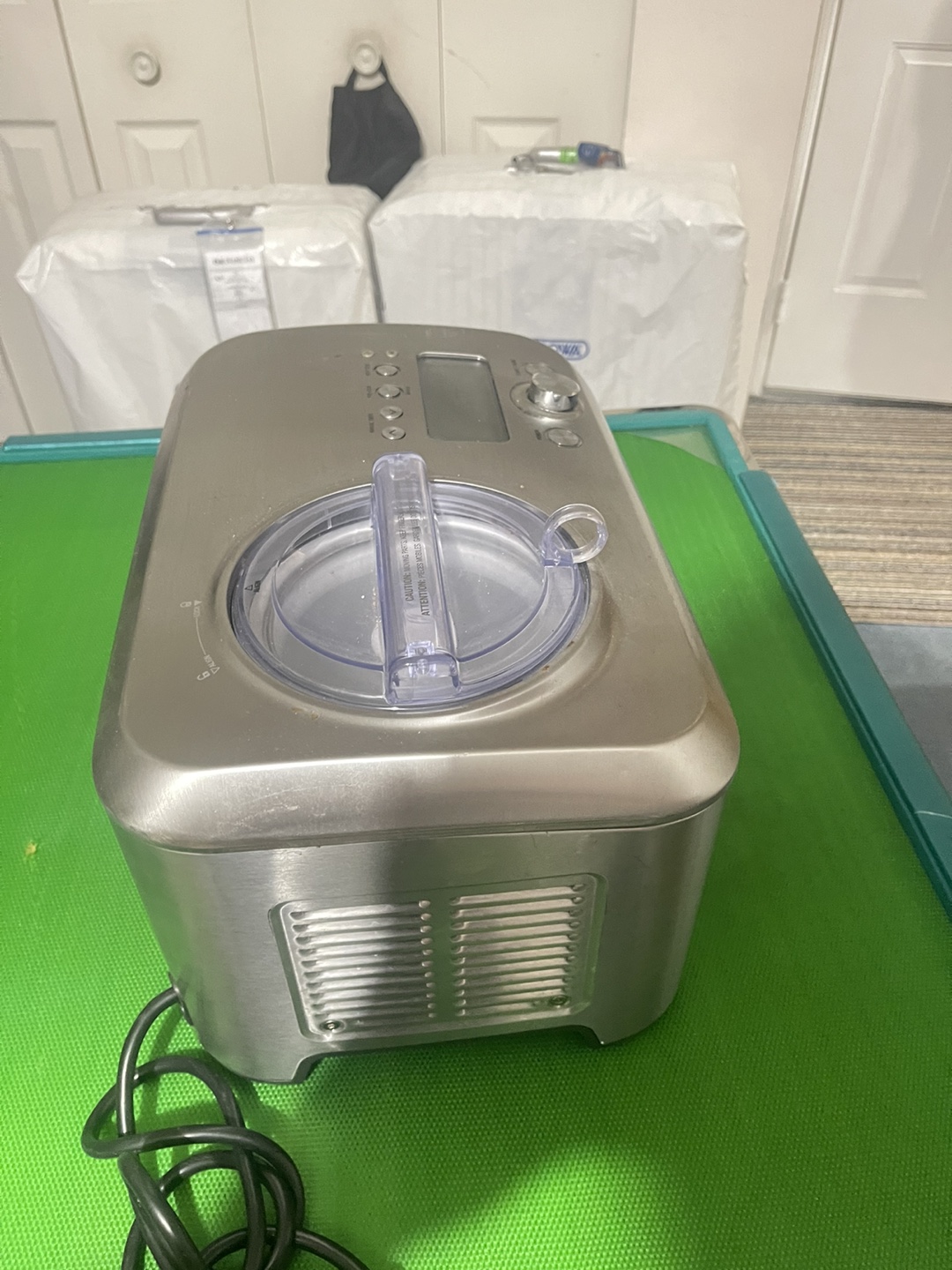 Breville BREBCI600XL "Smart Scoop" 1.5 quarts Ice Cream Maker - photo 3
