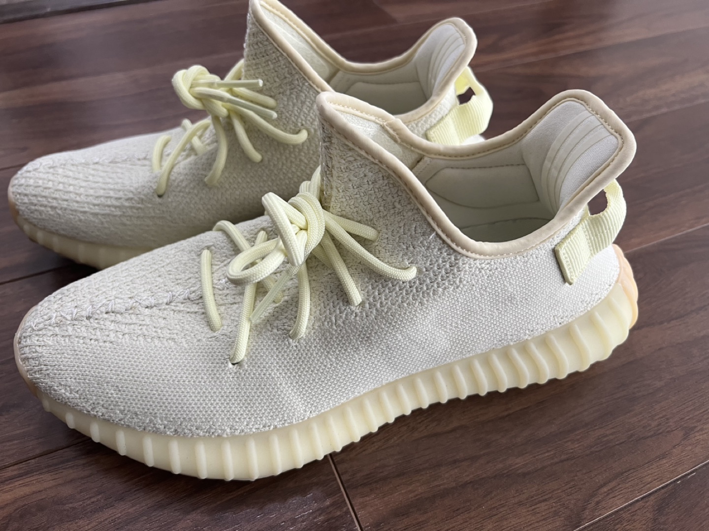 adidas Yeezy Boost 350 V2 Butter ( Men's Size 10) image indicator(2)