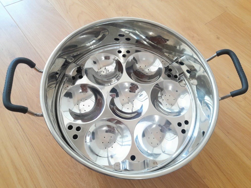large stainless steel idly pot with lid and idly plate - photo 2