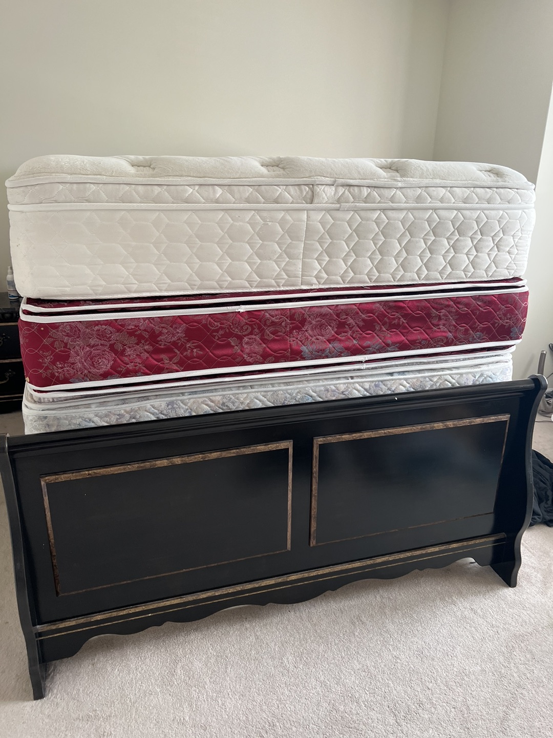 Queen mattress - photo 2