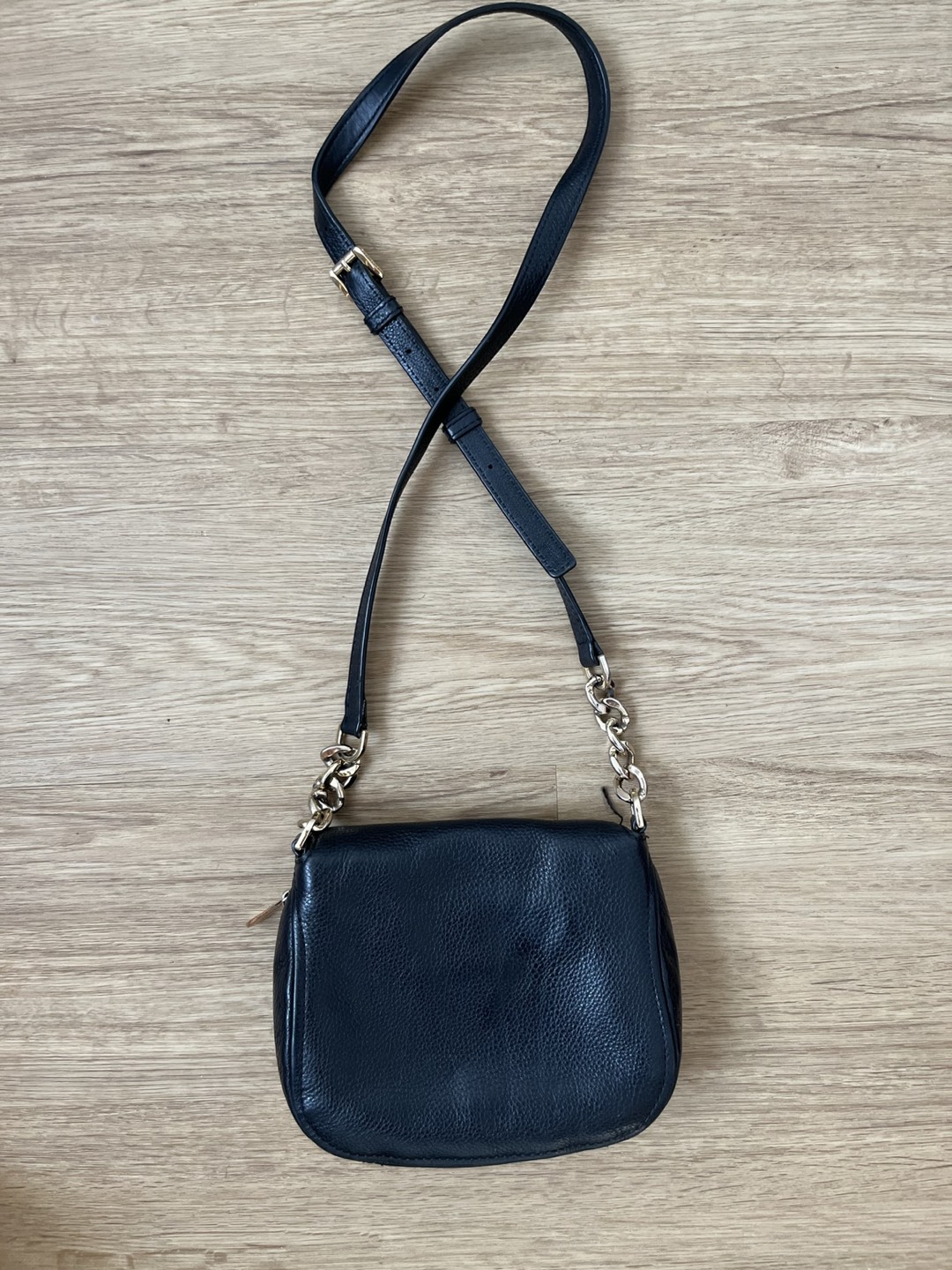 Michael Kors Small Crossbody Purse image indicator(2)