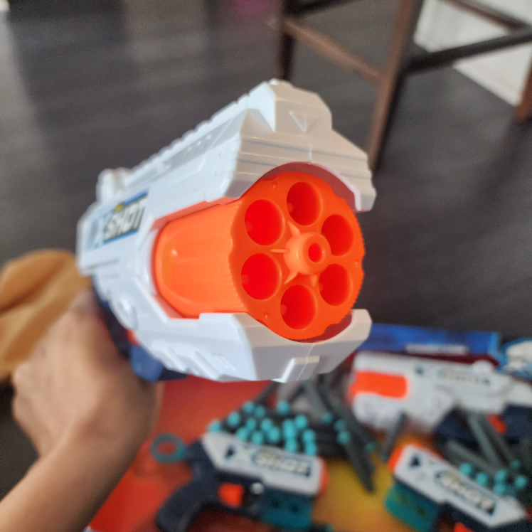 Kids Zuru X shot toy guns with bullets - photo 2