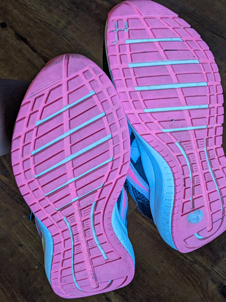 Big Kid Reebook velcro shoes size US 1 $15 - photo 5