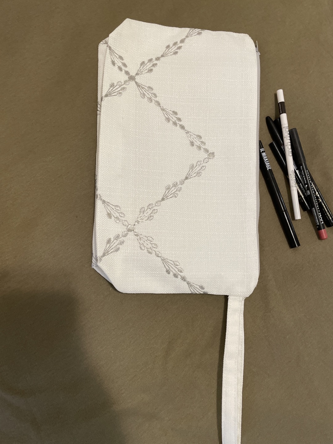 Make up bag thumbnail