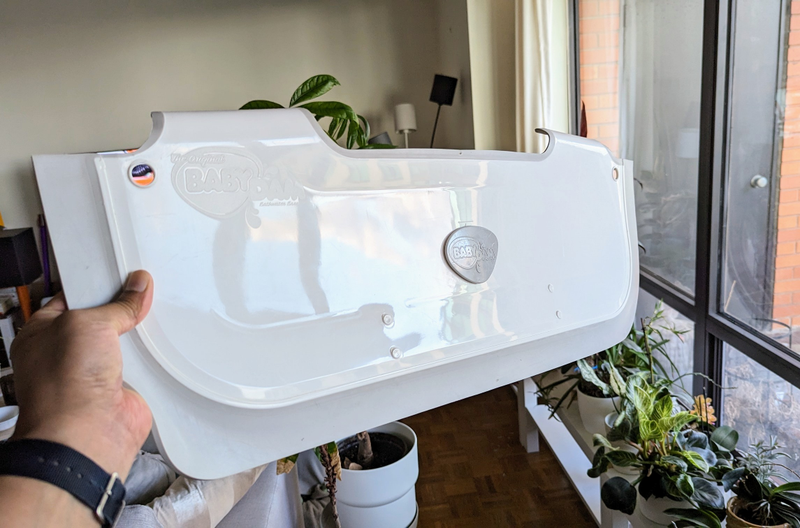 Baby Bath Dam - Bathwater barrier image indicator(2)